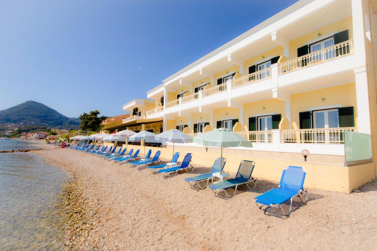 Hotel Rossis Mesongí Buitenkant foto