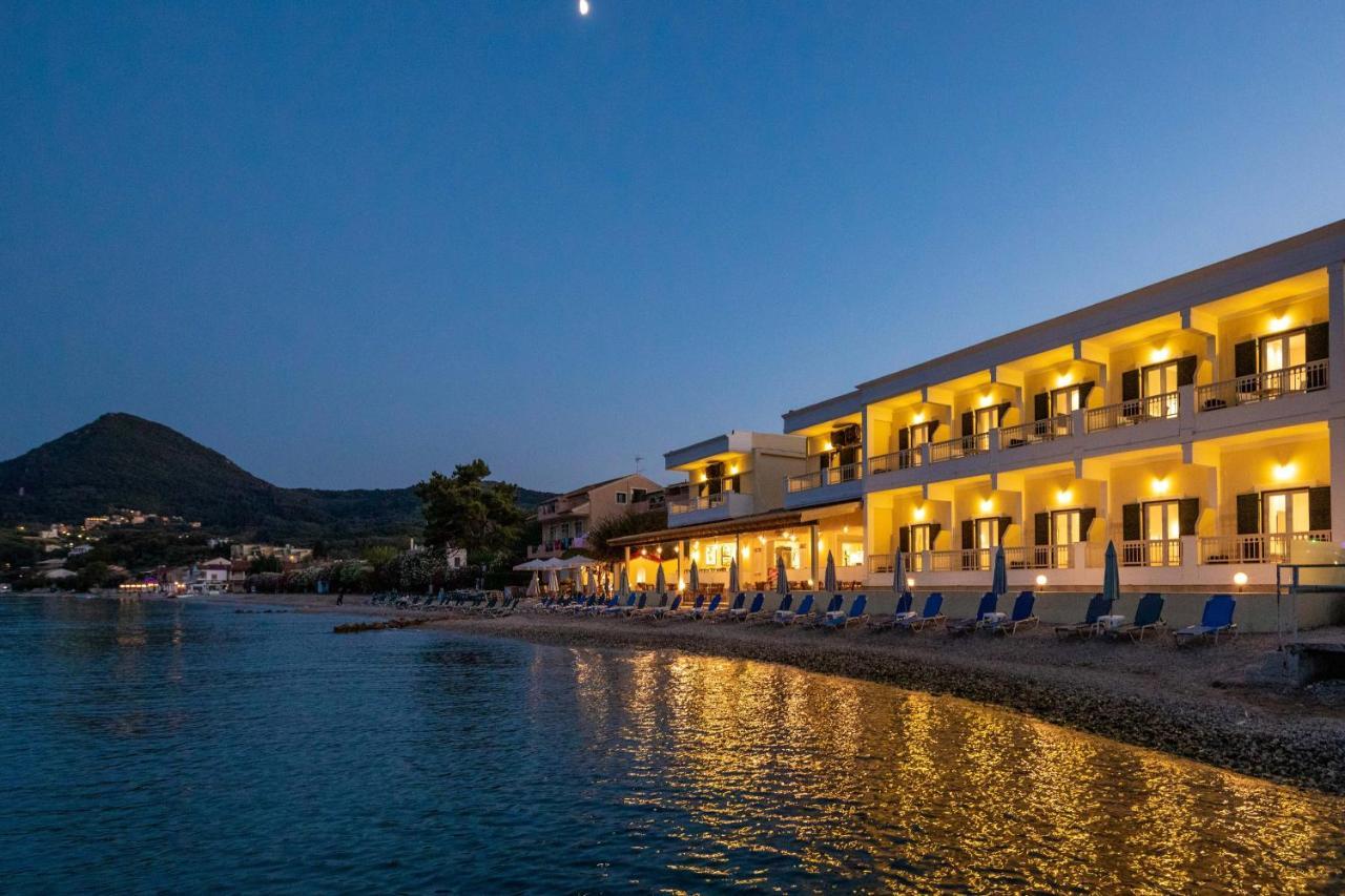Hotel Rossis Mesongí Buitenkant foto