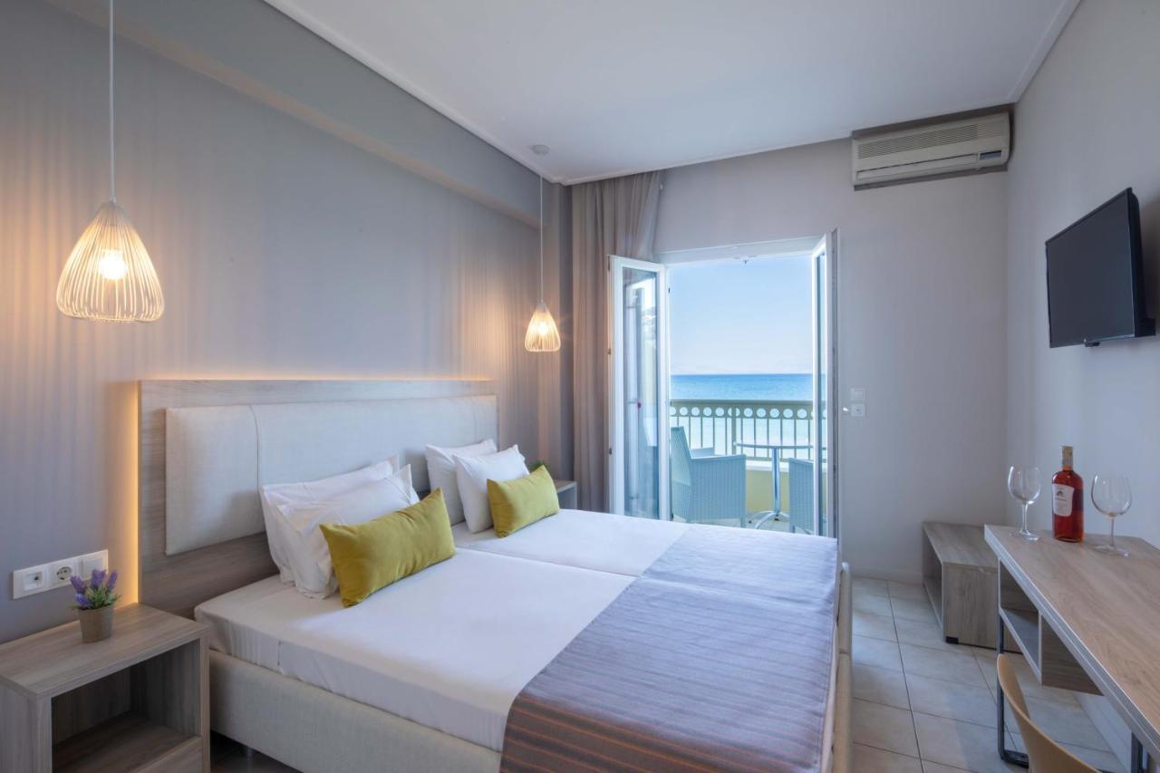 Hotel Rossis Mesongí Buitenkant foto